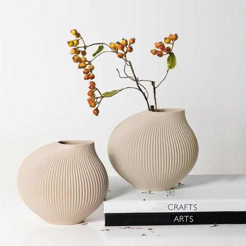 Enhabit Luna Shell Vase Small - Beige - Modern Quests