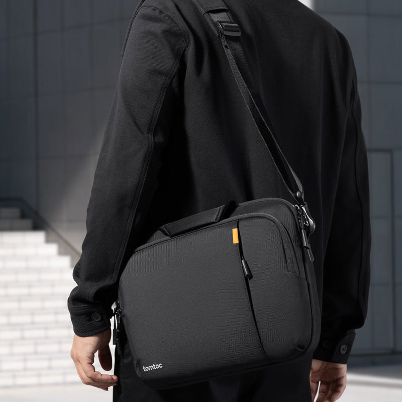 Defender-A30 Shoulder Laptop Bag - Black 13 to 14 Inches