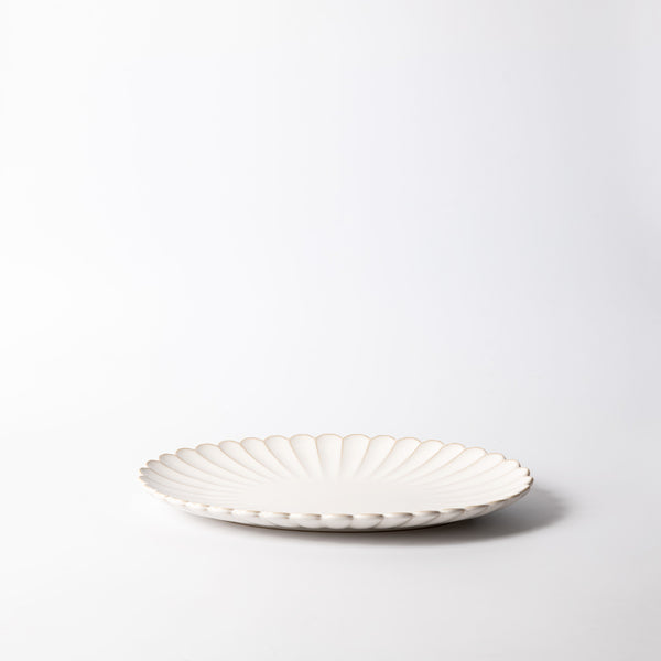 Scallop Oval Plate - Ivory