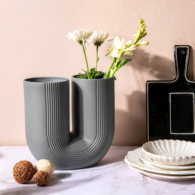 Enhabit Jardin U-shaped Porcelain Vase Large - Grey