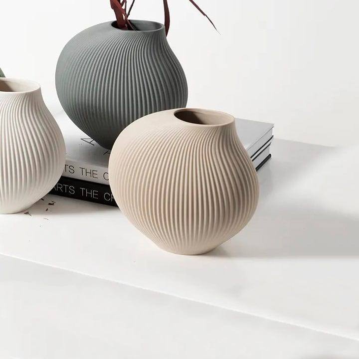 Enhabit Luna Shell Vase Small - Beige