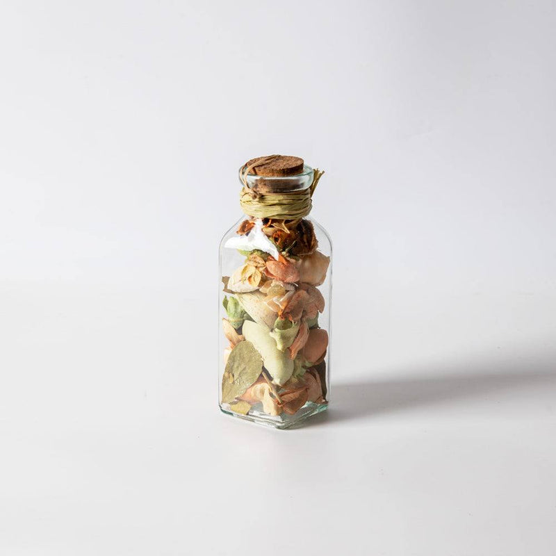 ESQ Living Scented Potpourri in Glass Jar - Peach Bellini