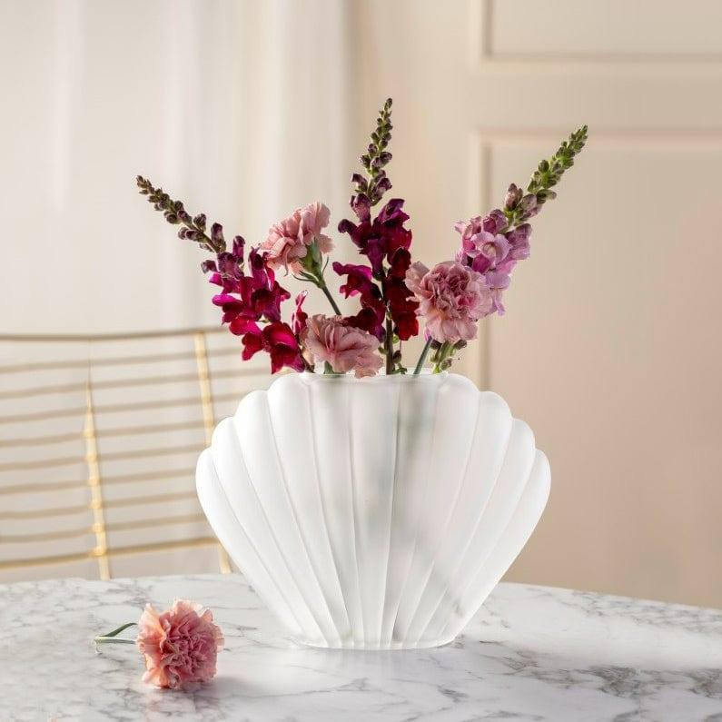 Leonardo Germany Poesia Shell Vase - White - Modern Quests