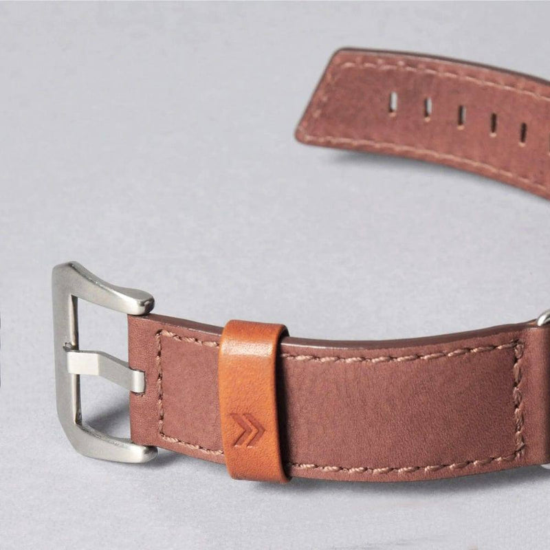 Outback Leather Strap for Apple Watch 44mm - Brown - Modern Quests