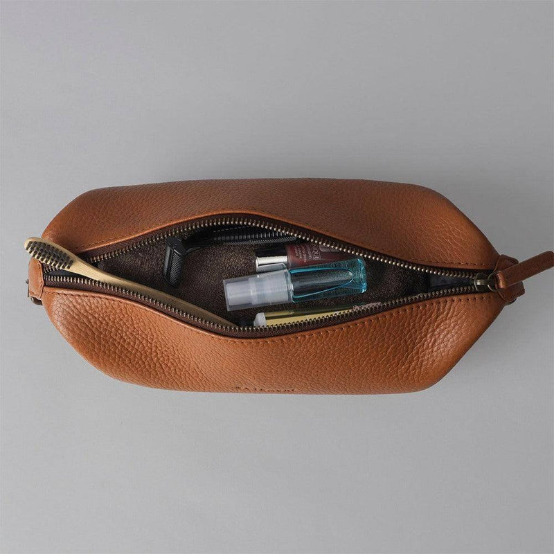 Outback Tokyo Leather Toilet Bag - Tan