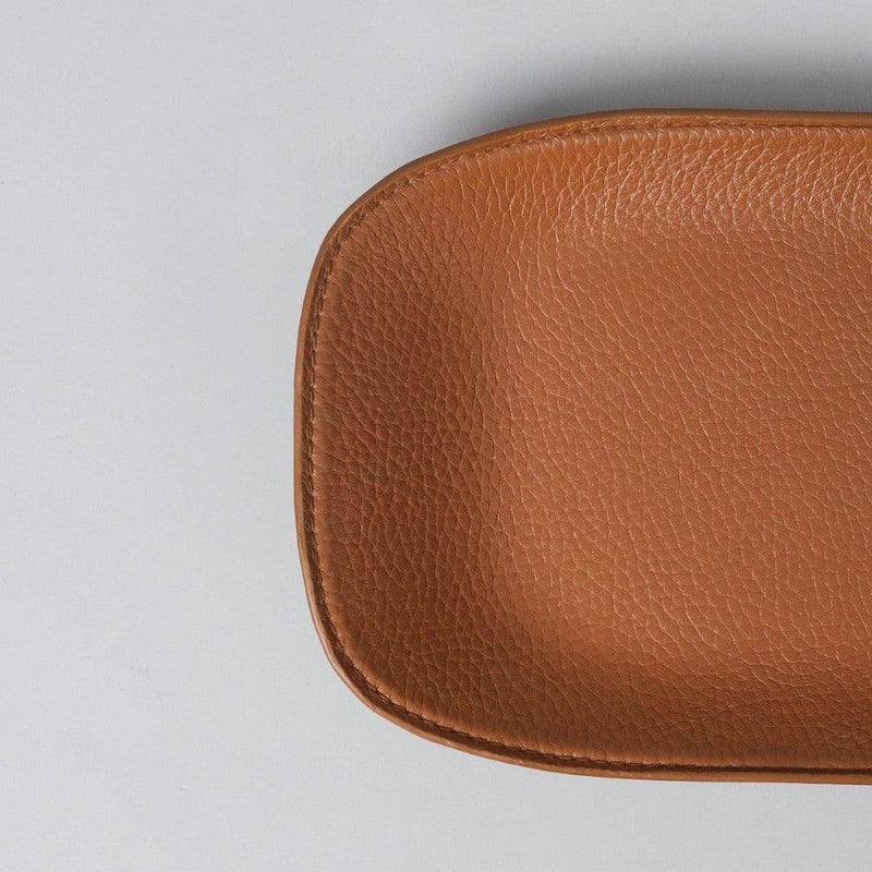 Outback Tokyo Leather Tray Medium - Tan - Modern Quests