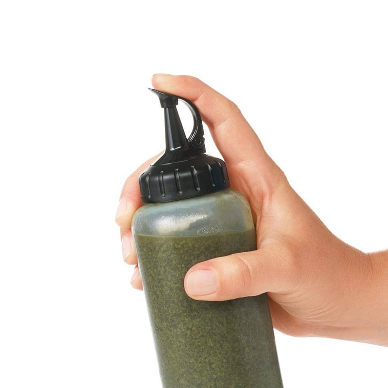 https://www.modernquests.com/cdn/shop/files/oxo-good-grips-chef-s-squeeze-bottle-small-3_800x.jpg?v=1690059642