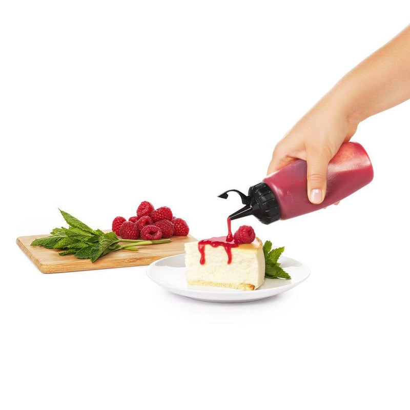 OXO Good Grips Chef's Squeeze Bottle Small - Modern Quests
