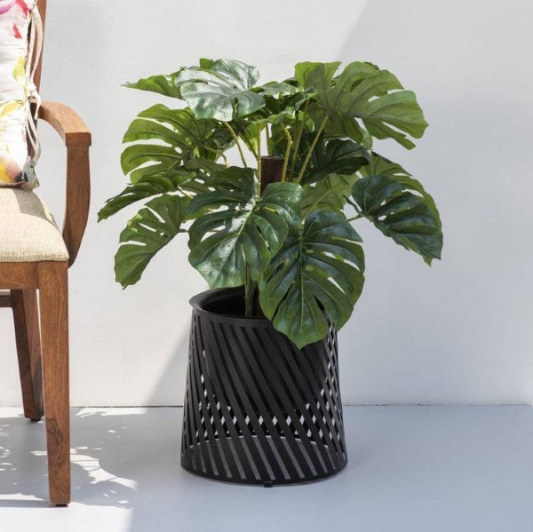 The Decor Remedy Abby Planter - Black - Modern Quests