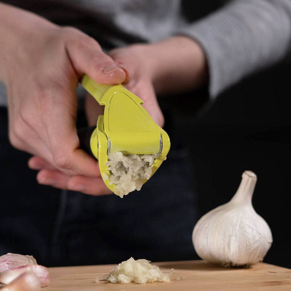 Trebonn Pesto Garlic Press - Green