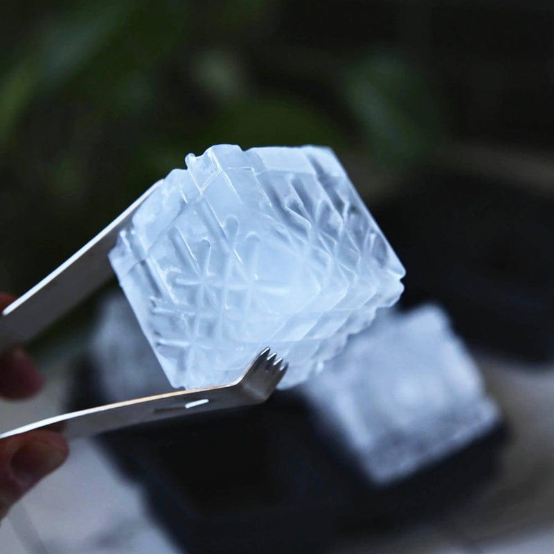 W&P Peak Ice Crystal Ice Tray